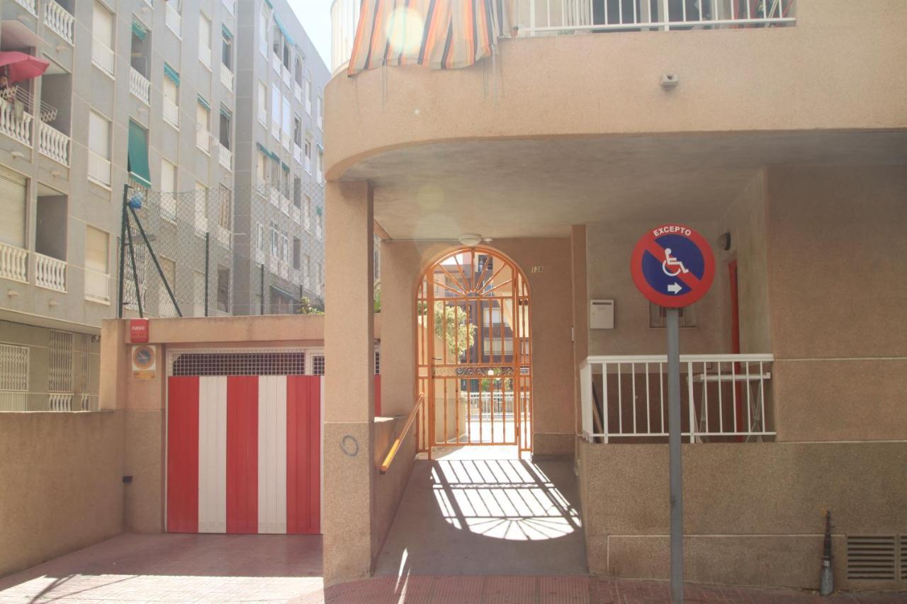 Apartamento Urbano Arregui Apartman Torrevieja Kültér fotó